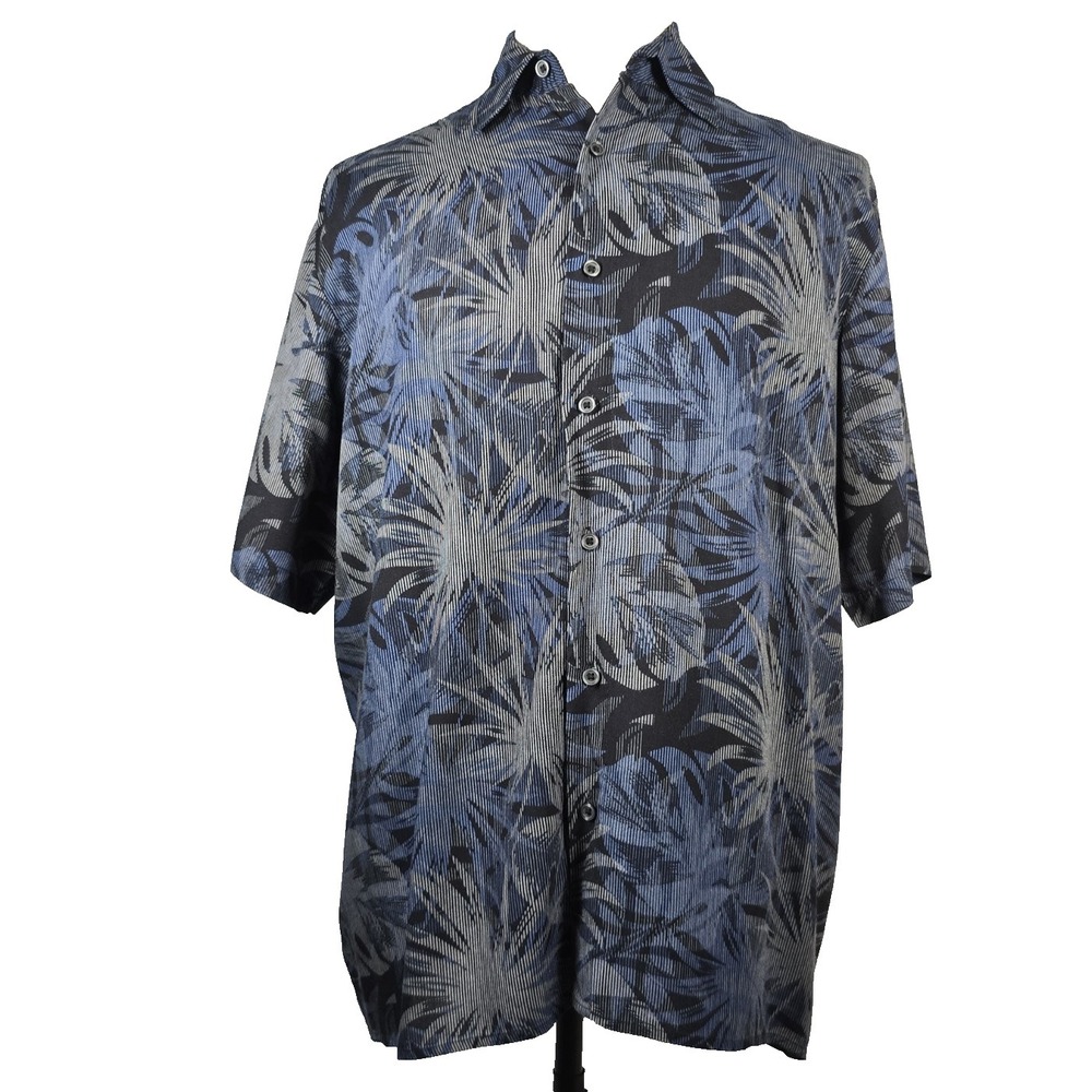 Mens Shirt Medium 100% Rayon Floral Print Tropical Beach Casual Button Up Silky